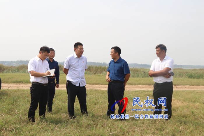 蘭考縣農林畜牧局林業中心考察組蒞臨我縣參觀考察林下經濟